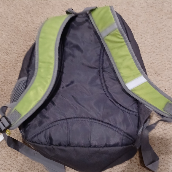 Embark Backpack - Picture 4 of 8